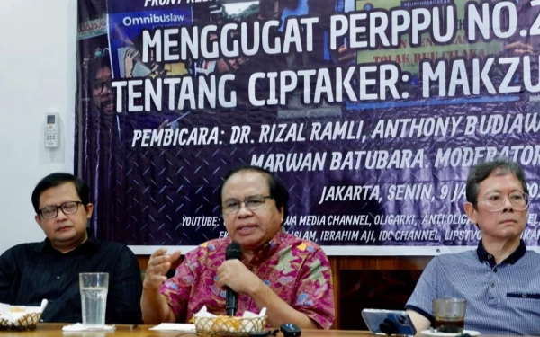 Thumbnail Berita - RR Ungkap Potensi 'Kegagalan' Menggugat Perppu Cipta Kerja ke MK 