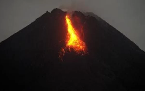 Thumbnail Berita - PVMBG: Warga Waspadai Potensi Bahaya Erupsi Merapi Sampai 7 Km 