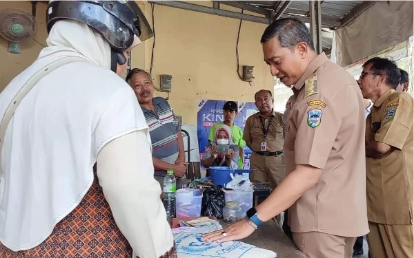 Thumbnail Berita - Tekan Inflasi Pemkab Pacitan Gelar Operasi Pasar Tahap II 