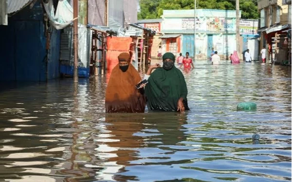 Thumbnail Berita - Ngeri! Kota Beledweyne Somalia Berubah Jadi Lautan, 250 Ribu Warga Kabur