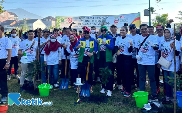 Thumbnail Berita - Tangani Stunting, IDI Malang Gandeng Pemkot Tanam 200 Pohon Alpukat