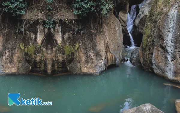 Thumbnail Berita - Tak Banyak Orang Tahu, Wisata Kolam Pengantin di Pacitan bak Surga Tersembunyi