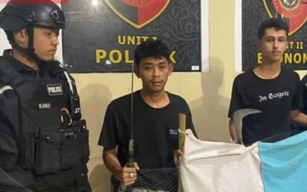 Thumbnail Berita - Berbahaya, Polres Sukabumi Kota Amankan 12 Pemuda Membawa Cerulit di Terminal