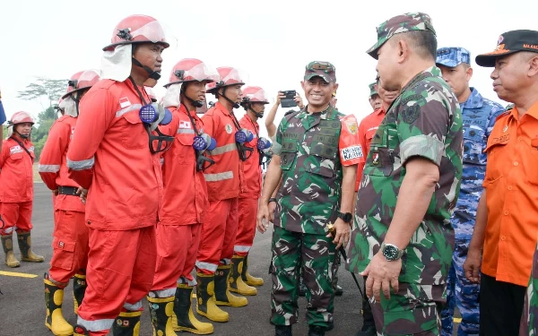 Thumbnail Berita - KSAD Pantau Penanganan Karhutla di Provinsi Sumatra Selatan