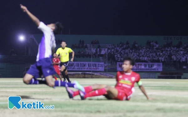 Thumbnail Berita - Tumbangkan Kabupaten Mojokerto di Semifinal, Sidoarjo Selangkah Lagi Raih Emas Sepak Bola Porprov