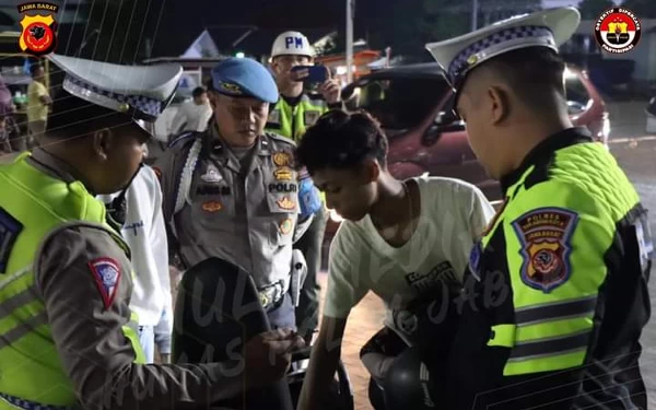 Thumbnail Berita - Kerap Resahkan Warga, Polres Sukabumi Kota Amankan Puluhan Knalpot Brong