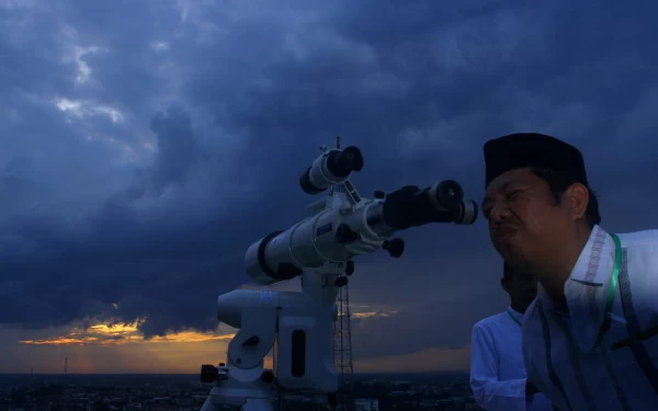 Thumbnail Berita - Hilal Tak Terlihat di Langit Sumsel, 1 Ramadan Jatuh 12 Maret