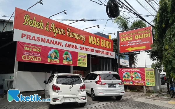 Thumbnail Berita - Bebek dan Ayam Kampung Mas Budi Cabang Madiun Menu Hemat Untuk Berbuka Puasa