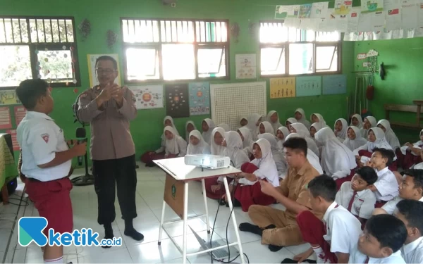 Thumbnail Berita - Peringati Hardiknas, Polresta Sidoarjo Bicara tentang Bullying