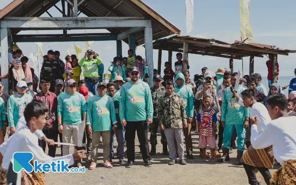 Thumbnail Obi Fishing Tournament Harita Nickel di Hadiri Bupati Halmahera Selatan Hasan Ali Bassam Kasuba dan disambut dengan Tarian Cakalele Minggu, (12/5/2024) (Foto Humas Harita Nickel For Ketik.co.id)