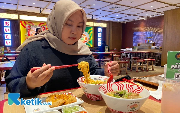 Thumbnail Berita - Haraku Ramen Sajikan Kaldu Sempurna dengan Gaya Jepang Asli Bersertifikasi Halal