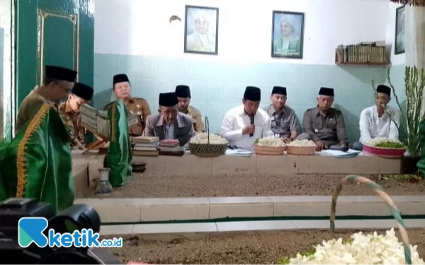 Thumbnail Berita - Hari Jadi ke-1264 Kabupaten Malang, Bupati Sanusi Ziarah Makam Bupati Terdahulu