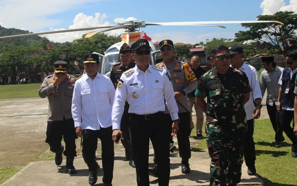 Thumbnail Berita - Tinjau Pelaksanaan Pilkada di Sejumlah Wilayah, Ini Pesan Pj Gubernur Sulsel