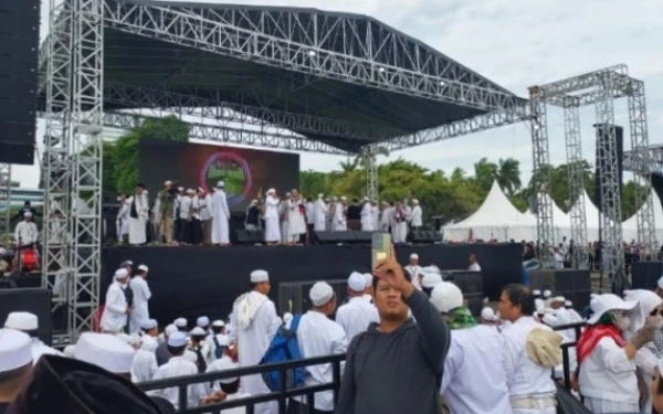 Thumbnail Berita - Polri Terjunkan 2.486 Personel Amankan Reuni 212 di Monas