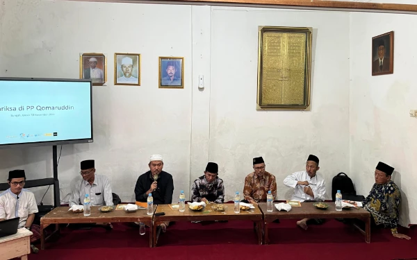 Thumbnail Berita - Gelar Ngariksa Bersama Kang Oman, YPP Qomaruddin Luncurkan Galeri Manuskrip Sampurnan