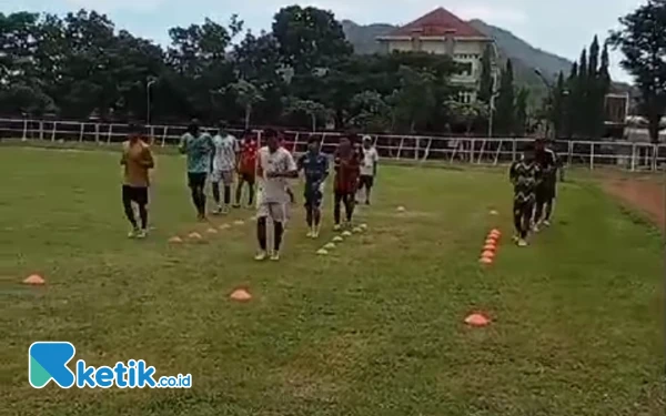 Thumbnail Berita - Persiga Trenggalek Mulai Aktif Latihan Jelang Liga 4 Jatim 2024