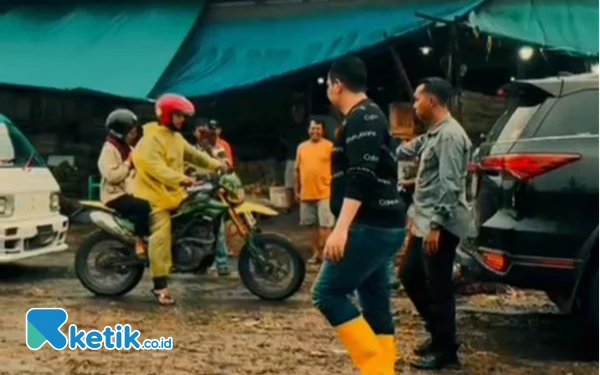 Thumbnail Berita - Belum Dilantik, Wali Kota Terpilih Kota Serang Budi Rustandi Langsung Pantau Dampak Banjir