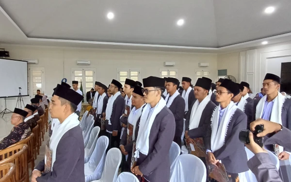 Thumbnail Berita - [Berita Foto] MUI Kabupaten Cianjur Wisuda 40 Kader Ulama