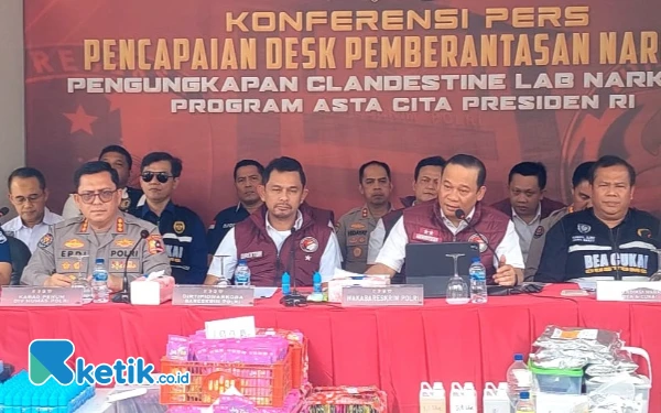 Thumbnail Berita - Bareskrim Polri dan Polda Jabar Ungkap Clandenstine Lab Produsen Vape Narkoba