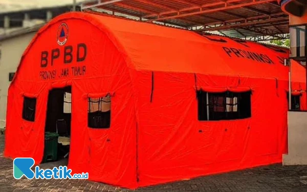 Thumbnail Berita - Kamar Rawat Inap Penuh, RSMZ Sampang Dirikan Tenda Darurat