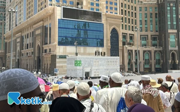 Thumbnail Suasana WC3 Masjidil Haram (7/6/2024), salah satu lokasi titik kumpul jujugan jemaah haji ketika tersesat di Makkah. Dikenal juga sebagai tempat janjian sejuta umat. (Foto: Muhsin Budiono/Ketik.co.id)