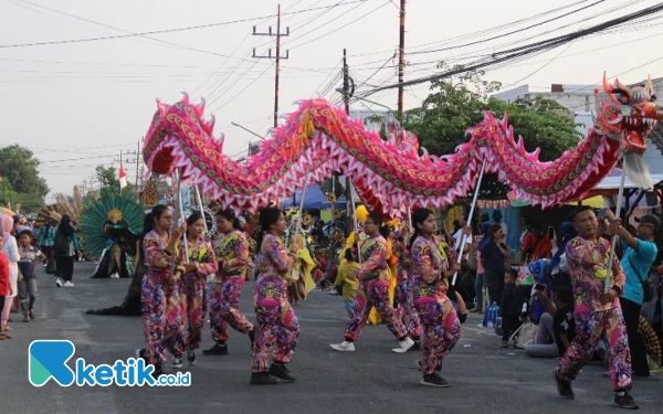 Thumbnail Berita - Merasakan Semangat SMAN 1 Barat Magetan di Karnaval HUT Ke-79 RI