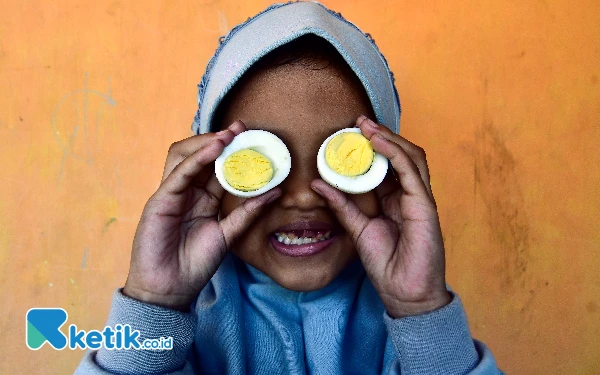 Thumbnail Berita - [Berita Foto] Snack Time dengan Makan Telur Bersama