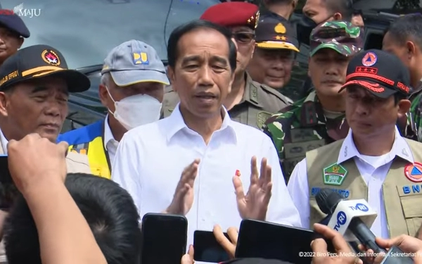 Thumbnail Berita - Presiden Jokowi Fokuskan Evakuasi 39 Korban Hilang Akibat Gempa Cianjur 