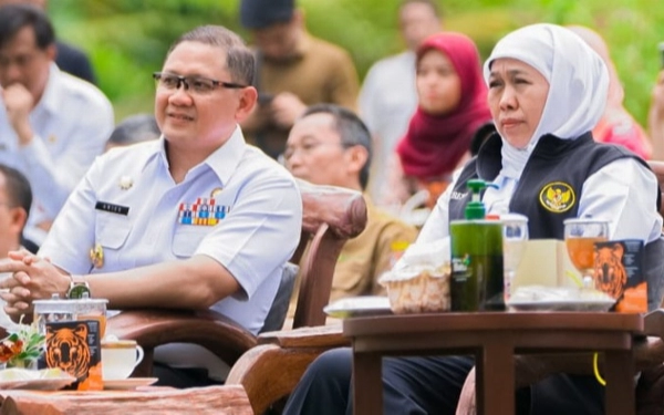 Thumbnail Berita - Gubernur Khofifah Bersama Pj Wali Kota Batu Launching Kawasan Perdesaan Agroforestri Kopi Lereng  Gunung Arjuno